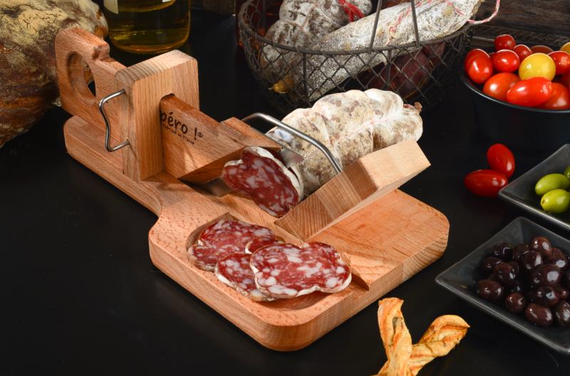 Guillotine à saucisson : pour quelles recettes l&rsquo;utiliser ?